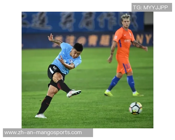 中超精彩对决大连一方与山东鲁能激烈集锦回顾 中超精彩对决大连一方与山东鲁能激烈集锦回顾